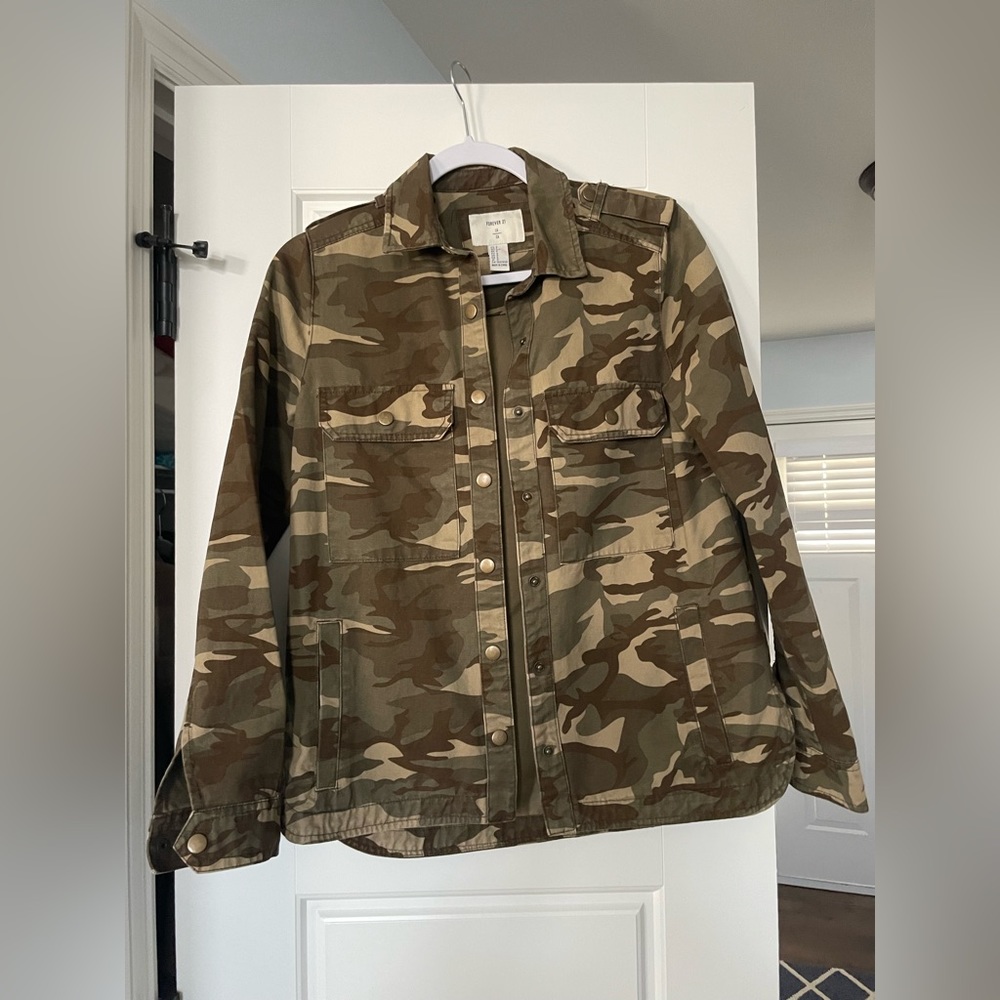 Forever 21 military style 100% cotton jacket